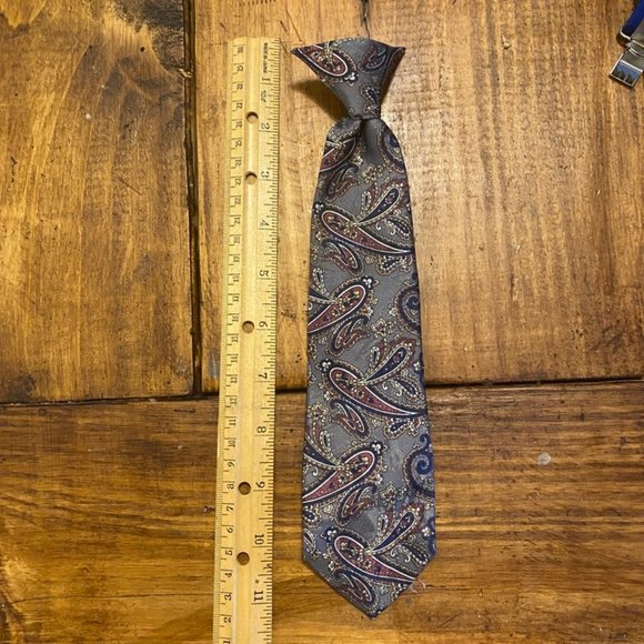 Boy's Clip-On Tie and Suspender Set - Picture 2 of 2